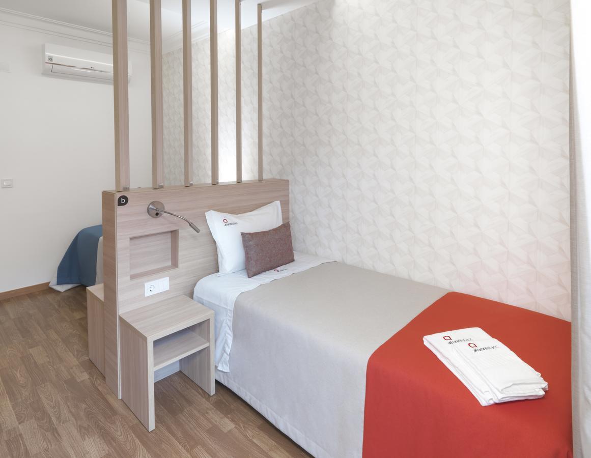 Alunni Stacc Guesthouse Лиссабон Экстерьер фото